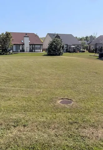 $59,000 | 3720 Ridge View Drive, Trenton, MI 48183