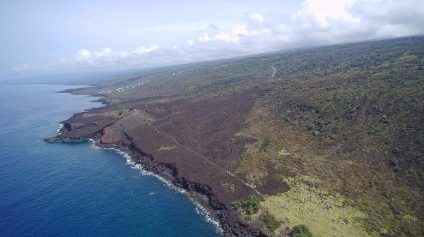 11 Lot Captain Cook, HI 96704 - Photo 3 of 5 a view of a dry yard with wooden floor