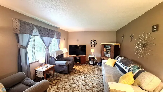 $80,000 | 9749 134th Avenue Northeast, Cavalier, ND 58220