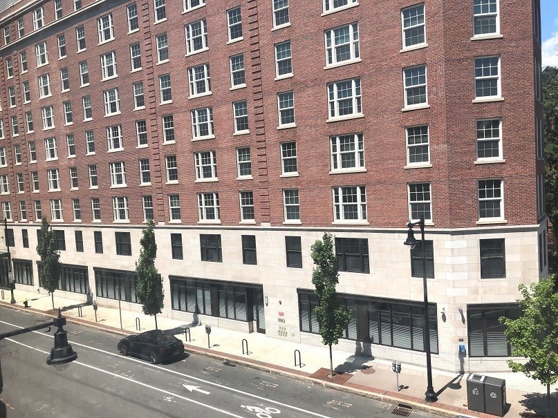 475 Commonwealth Avenue, Unit 306 Boston, MA 02215 - Photo 7 of 11 a view of a building with a street