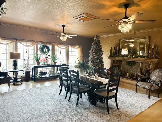 $625,000 | 642 Fairview Drive, Marceline, MO 64658