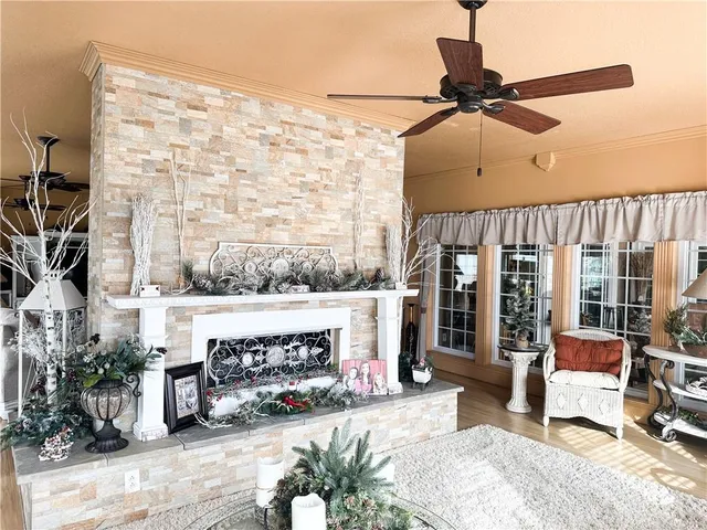 $625,000 | 642 Fairview Drive, Marceline, MO 64658