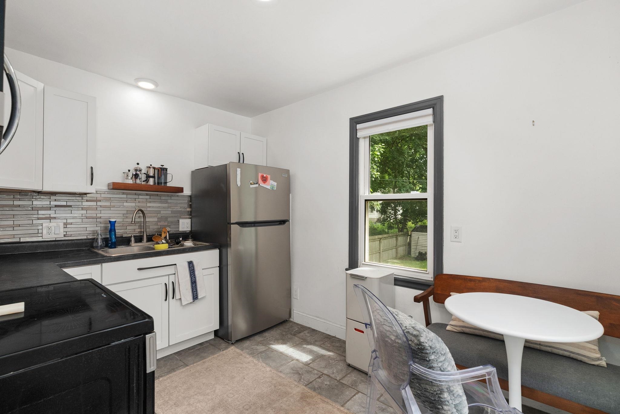 2933 Sachs Street Madison, WI 53704 - Photo 8 of 30