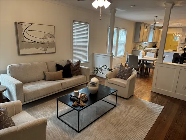 $475,000 | 903 English Street, Houston, TX 77009