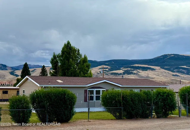 $369,000 | 307 Hays Street, Dubois, WY 82513