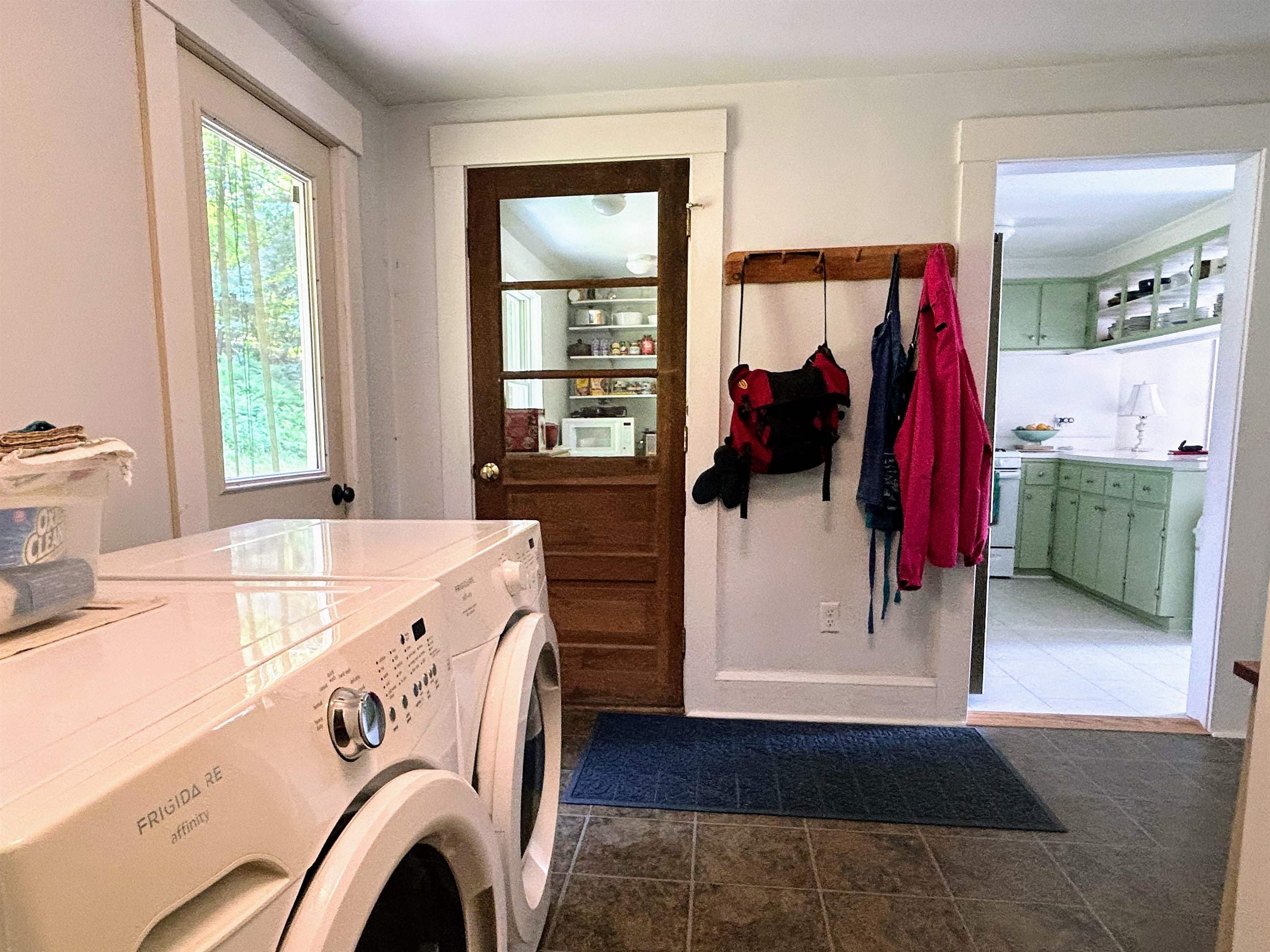 57 Reservoir Road Springfield, VT 05156 - Photo 4 of 38