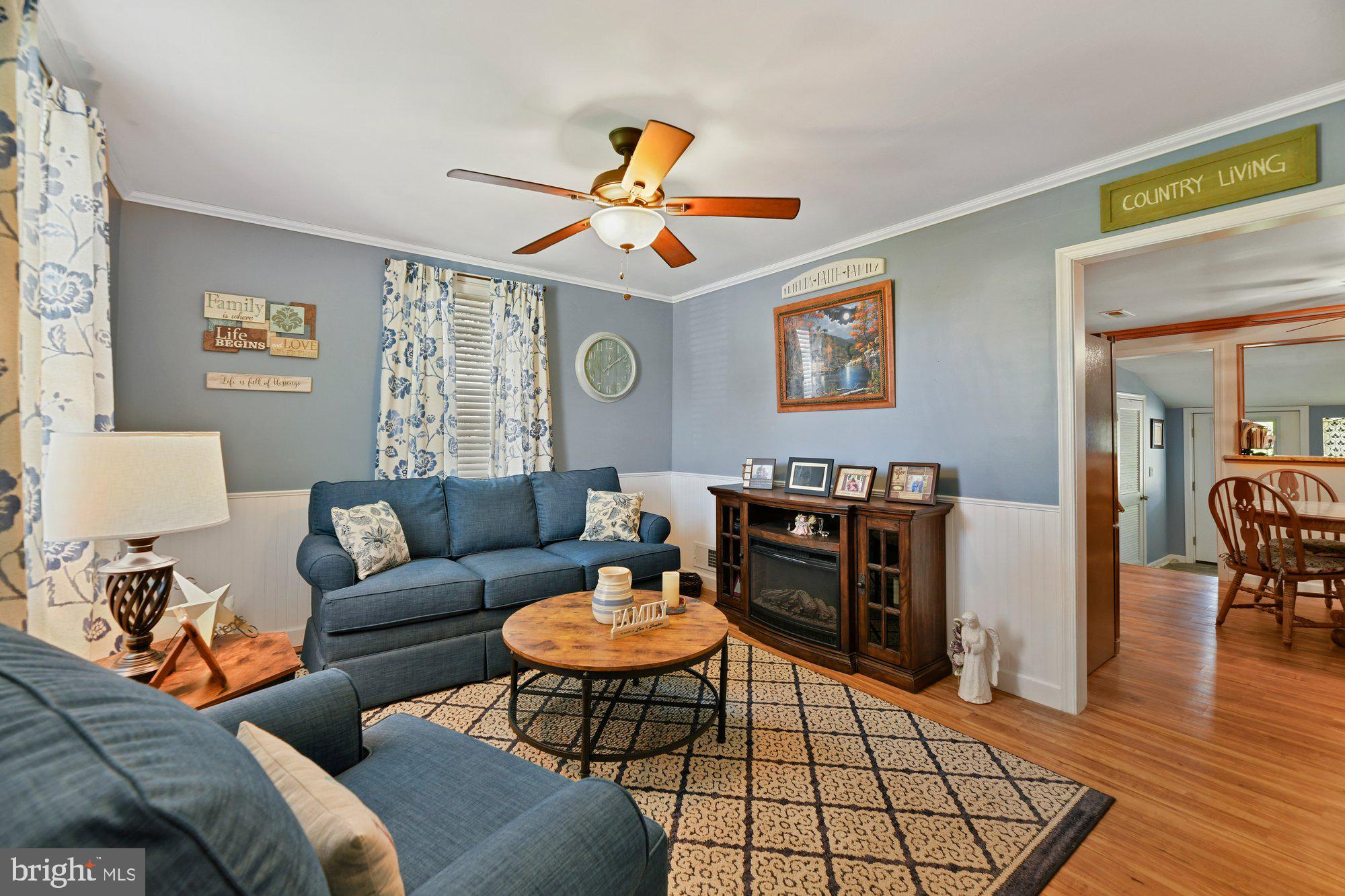 1725 Brookview Road Baltimore, MD 21222 - Photo 5 of 26 Ready to move in and get back to living.