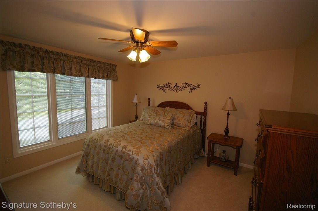1790 North Kilburn Road Rochester, MI 48306 - Photo 23 of 29 IMGP9293.JPG