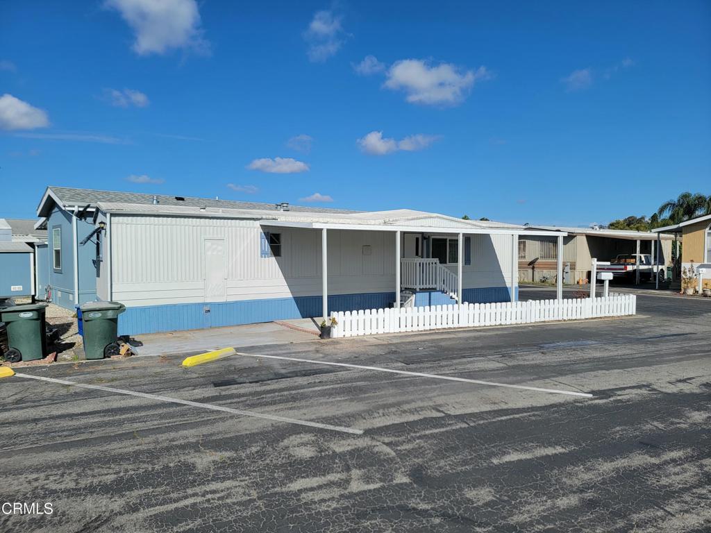 2178 Thrush Avenue, Unit J Oxnard, CA 93033 - Photo 2 of 12 a view of a terrace