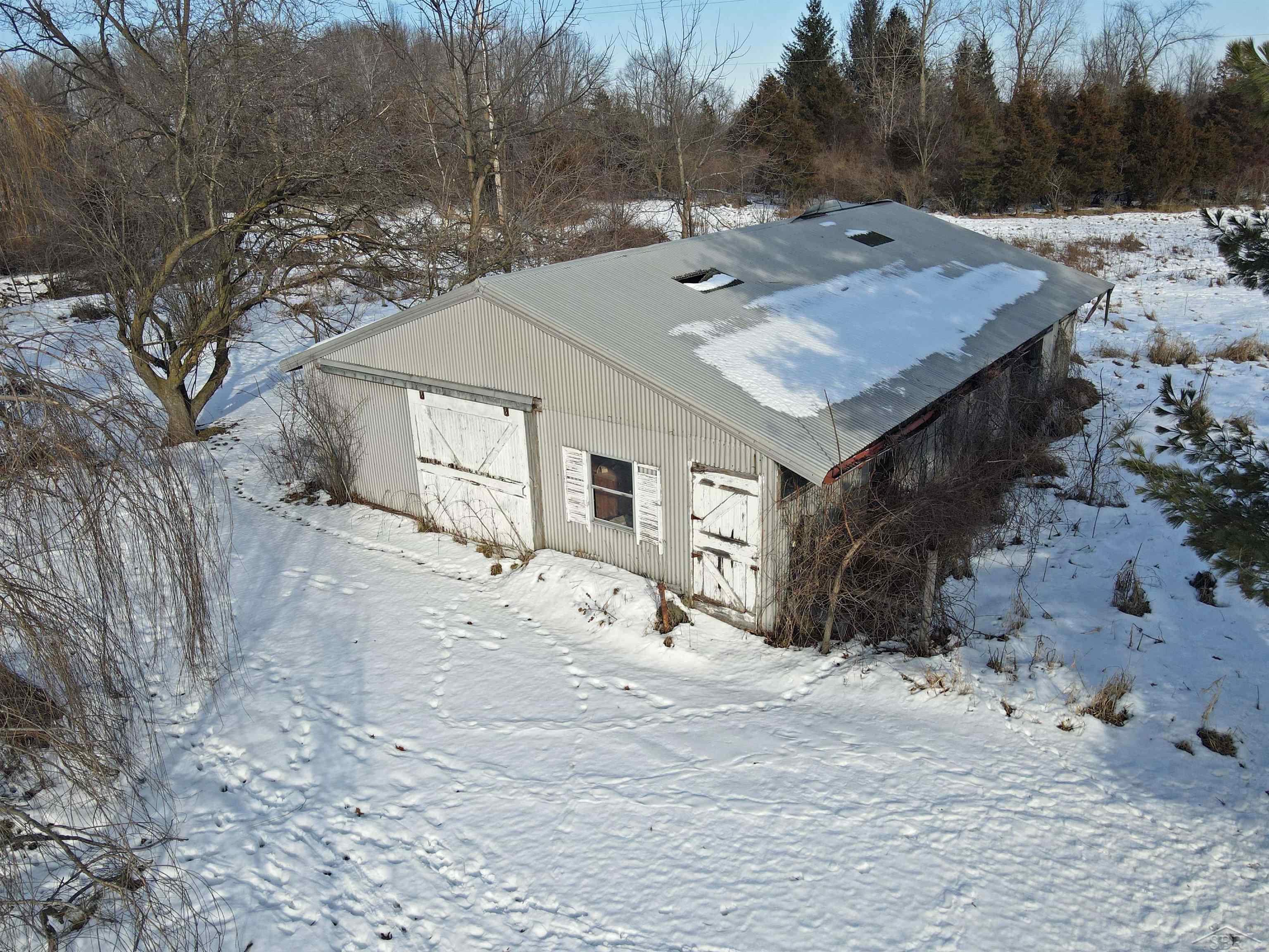 13331 McKeighan Road Chesaning, MI 48616 - Photo 9 of 30 50101133-8.JPG