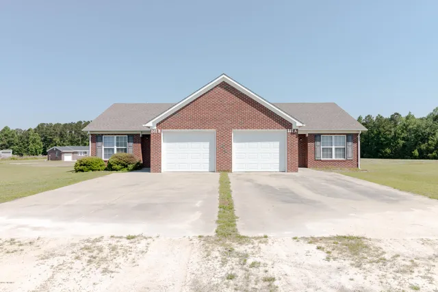 $1,100 | 119 A Arabian Lane, Richlands, NC 28574