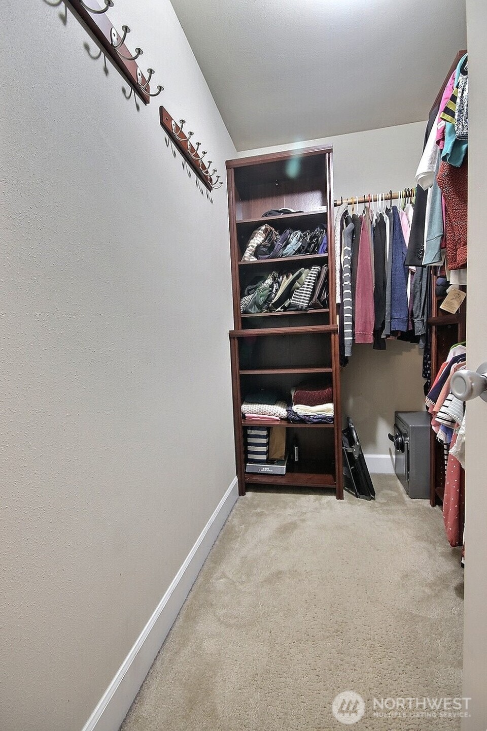 2301 Northeast 10th Street Renton, WA 98056 - Photo 9 of 22 Gallery Image 9