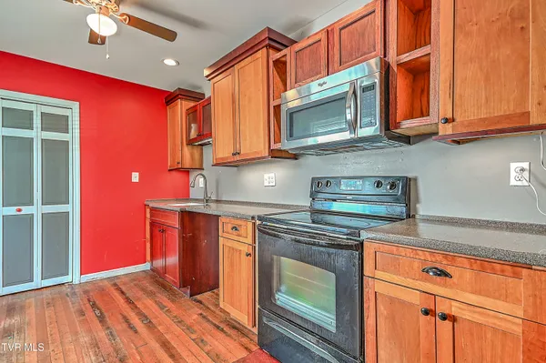 $299,900 | 629 Branch Street, Unit 11, Kingsport, TN 37660