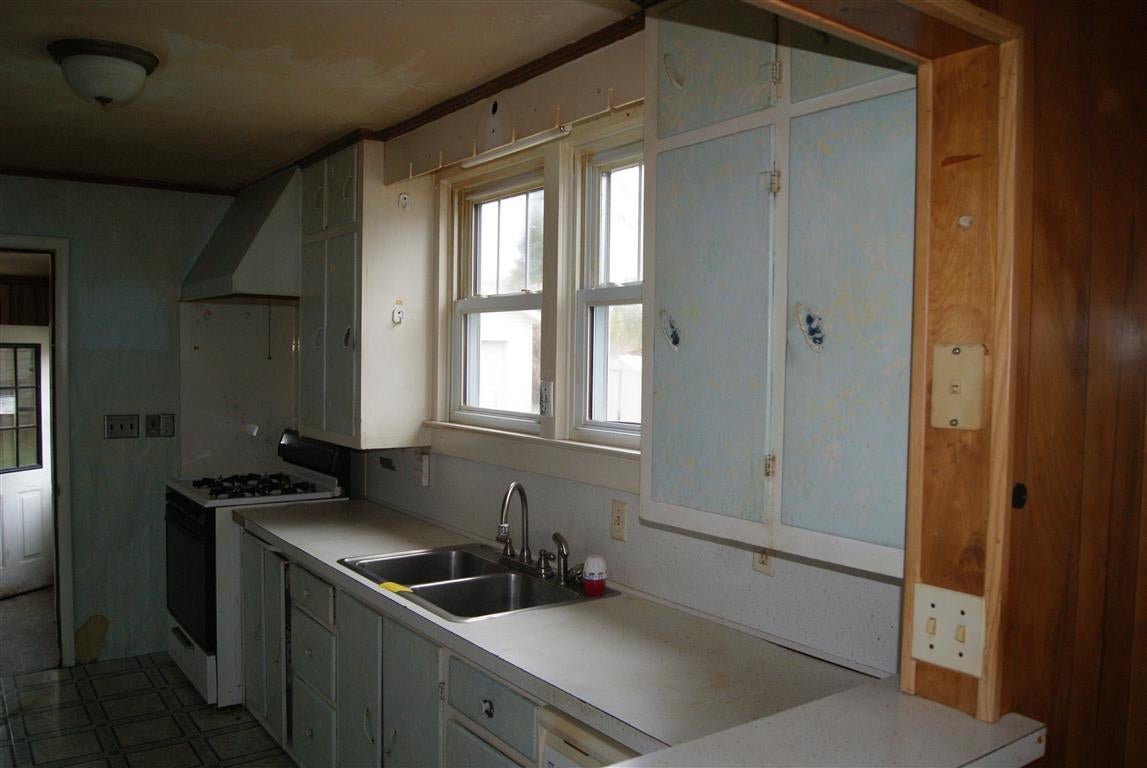 211 North Street Cheboygan, MI 49721 - Photo 3 of 18 Gallery Image 3