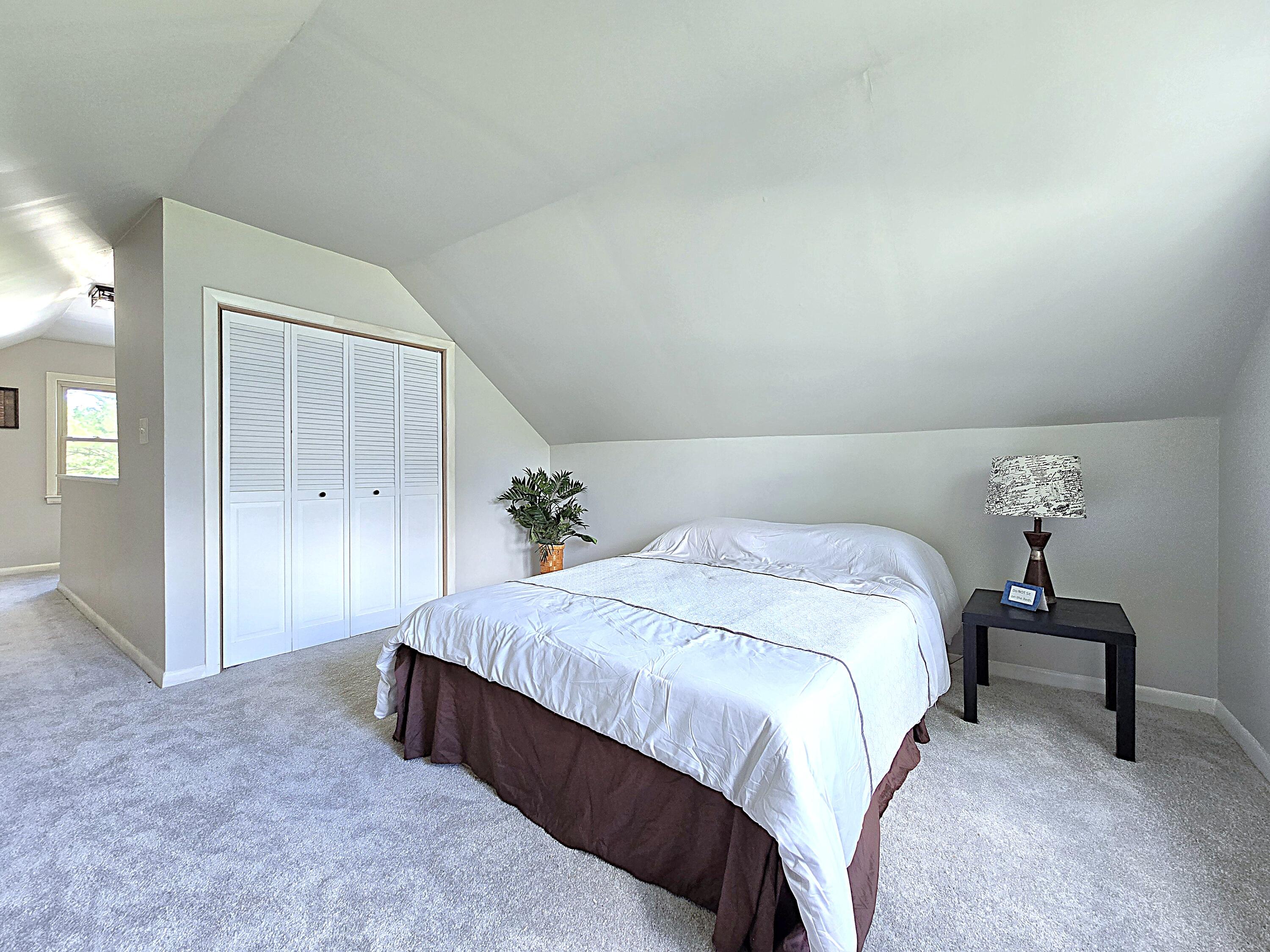N92-w29368 Center Oak Road Merton, WI 53029 - Photo 21 of 44 Bedroom 1