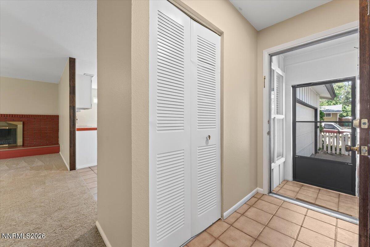 2750 Gellert Drive Reno, NV 89503 - Photo 5 of 31 05-2750 Gellert Drive Reno NV 89503 (5 o