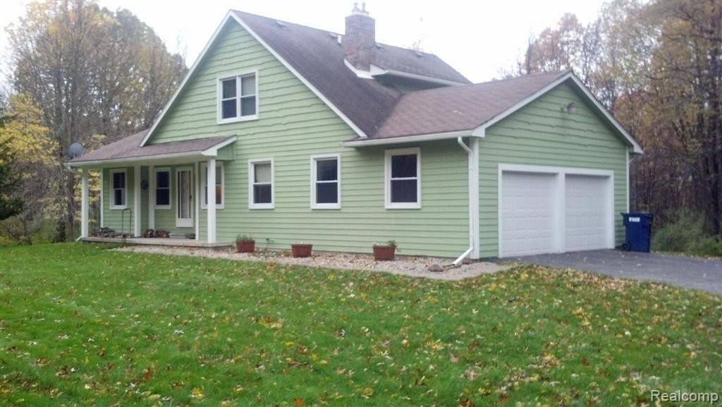 4475 Fenton Road Hartland, MI 48353 - Photo 1 of 12 4475 Fenton