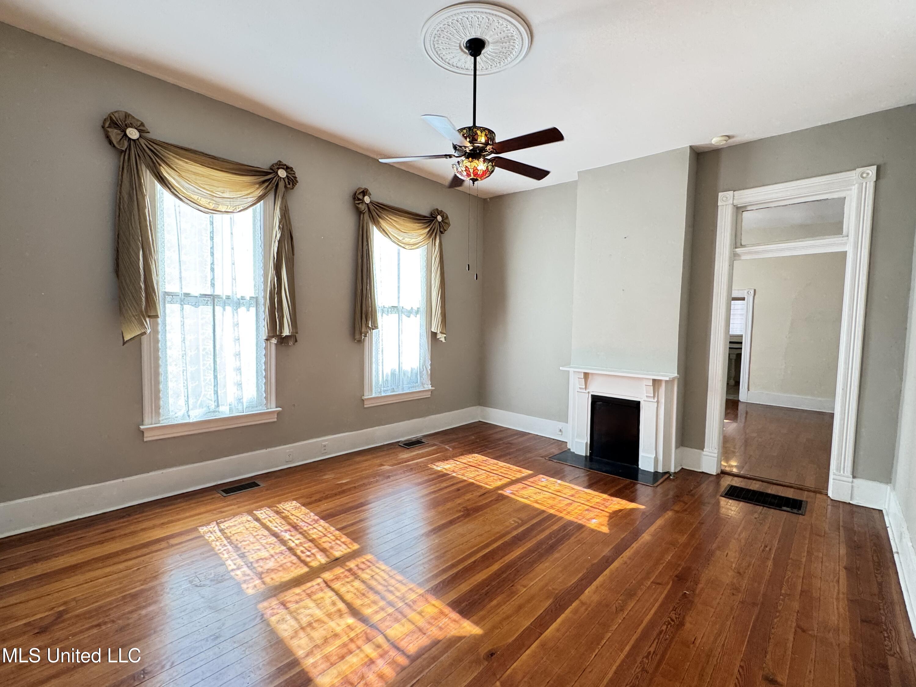 306 South Rankin Street Natchez, MS 39120 - Photo 14 of 48 Family Rm/Den/Media Rm