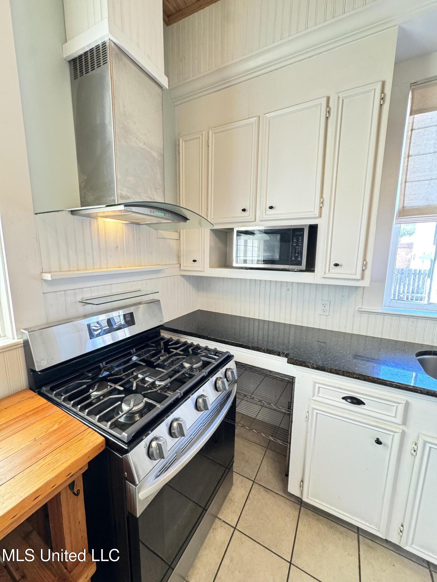 306 South Rankin Street Natchez, MS 39120 - Photo 19 of 48 Kitchen