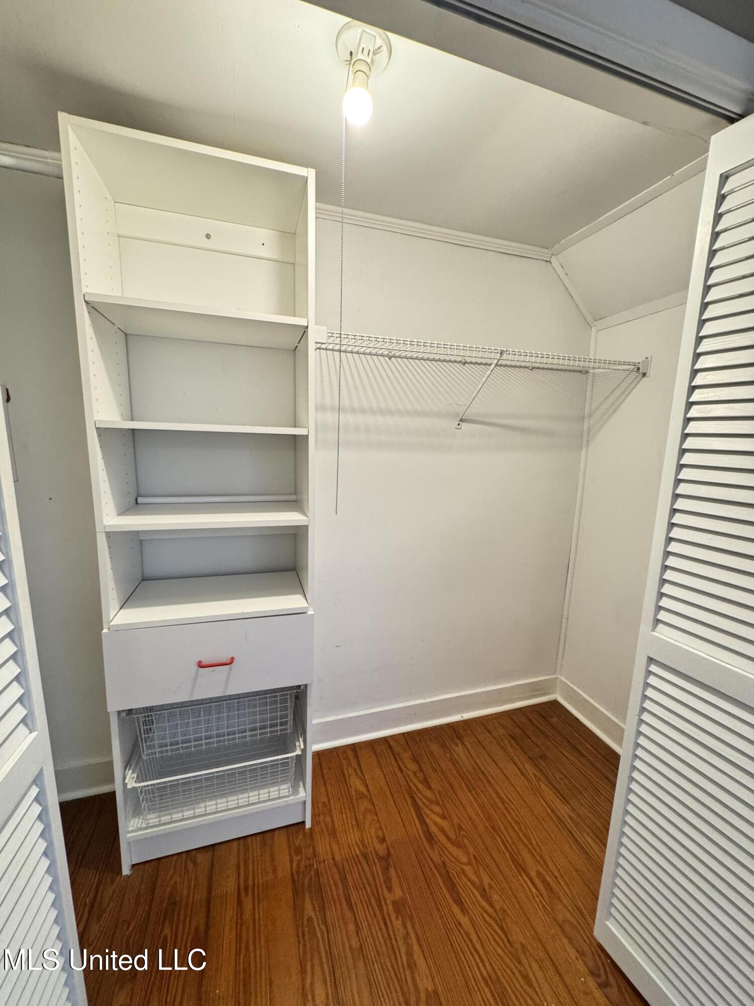 306 South Rankin Street Natchez, MS 39120 - Photo 27 of 48 Upstairs bedroom (middle)