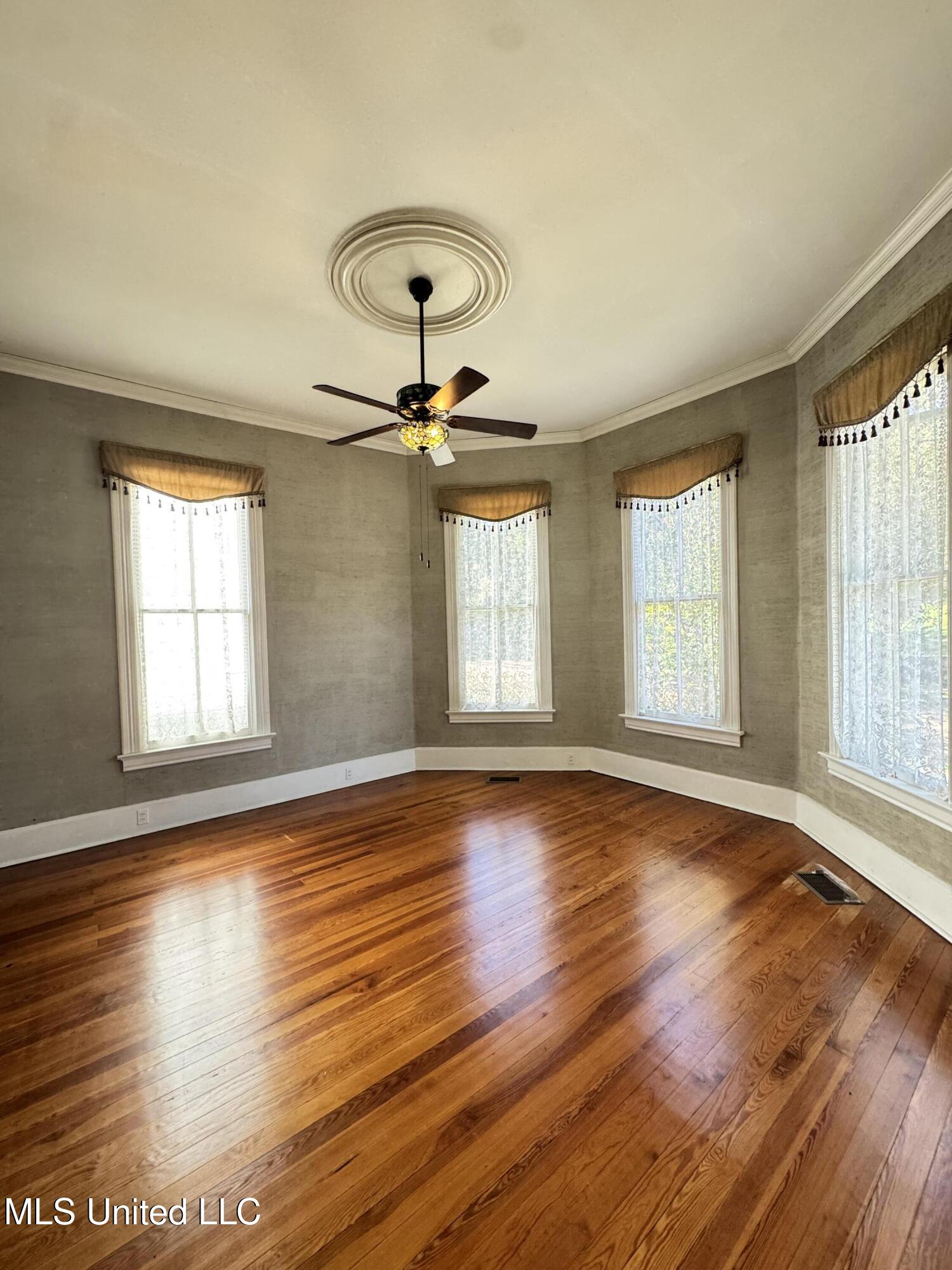 306 South Rankin Street Natchez, MS 39120 - Photo 5 of 48 Front right parlor