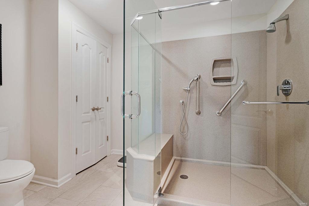 750 South Hanley Road, Unit 24 St. Louis, MO 63105 - Photo 18 of 39 Gallery Image 18