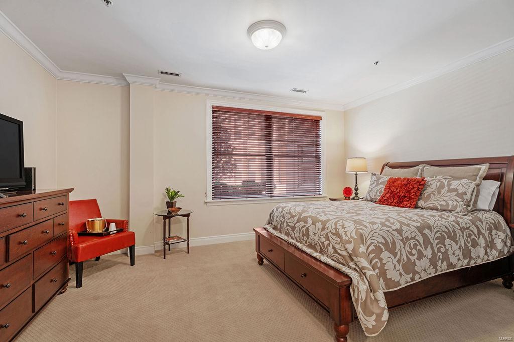 750 South Hanley Road, Unit 24 St. Louis, MO 63105 - Photo 28 of 39 Gallery Image 28
