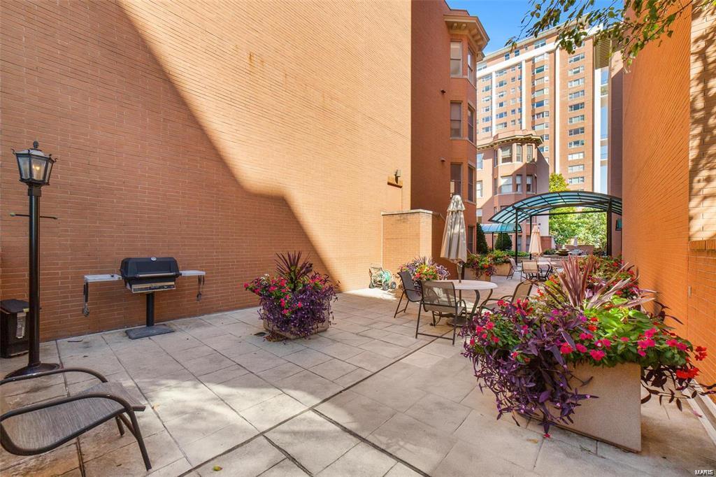 750 South Hanley Road, Unit 24 St. Louis, MO 63105 - Photo 33 of 39 Gallery Image 33