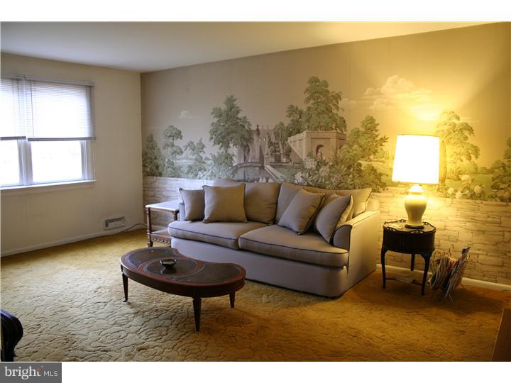 26 Sunnybrook Road Stratford, NJ 08084 - Photo 2 of 6