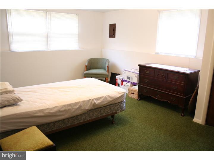 26 Sunnybrook Road Stratford, NJ 08084 - Photo 5 of 6