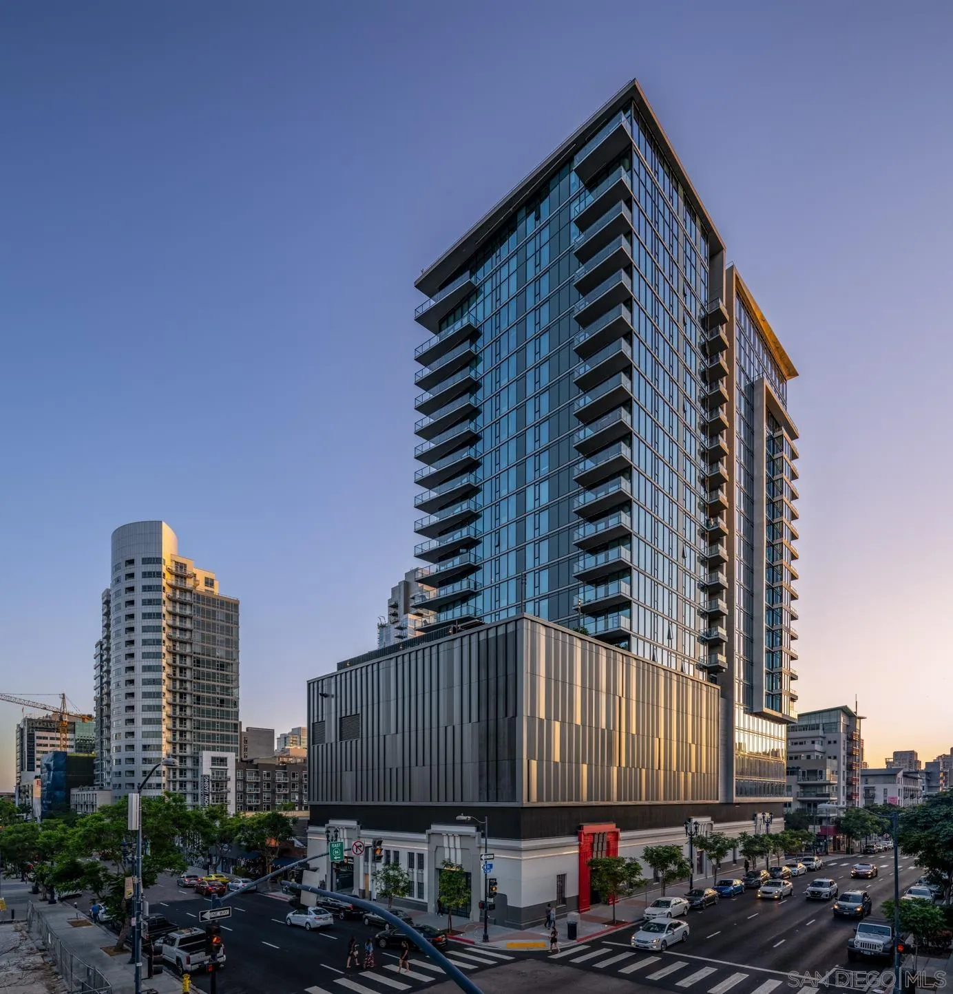675 Ninth Avenue, Unit 2014 San Diego, CA 92101 - Photo 2 of 12 a view of city with tall buildings