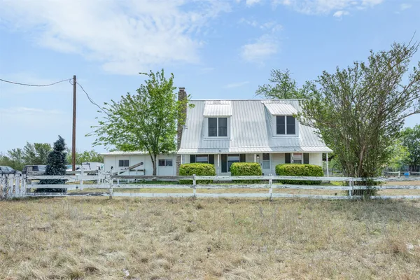 $800,000 | 763 Upper Elgin River Road, Elgin, TX 78621