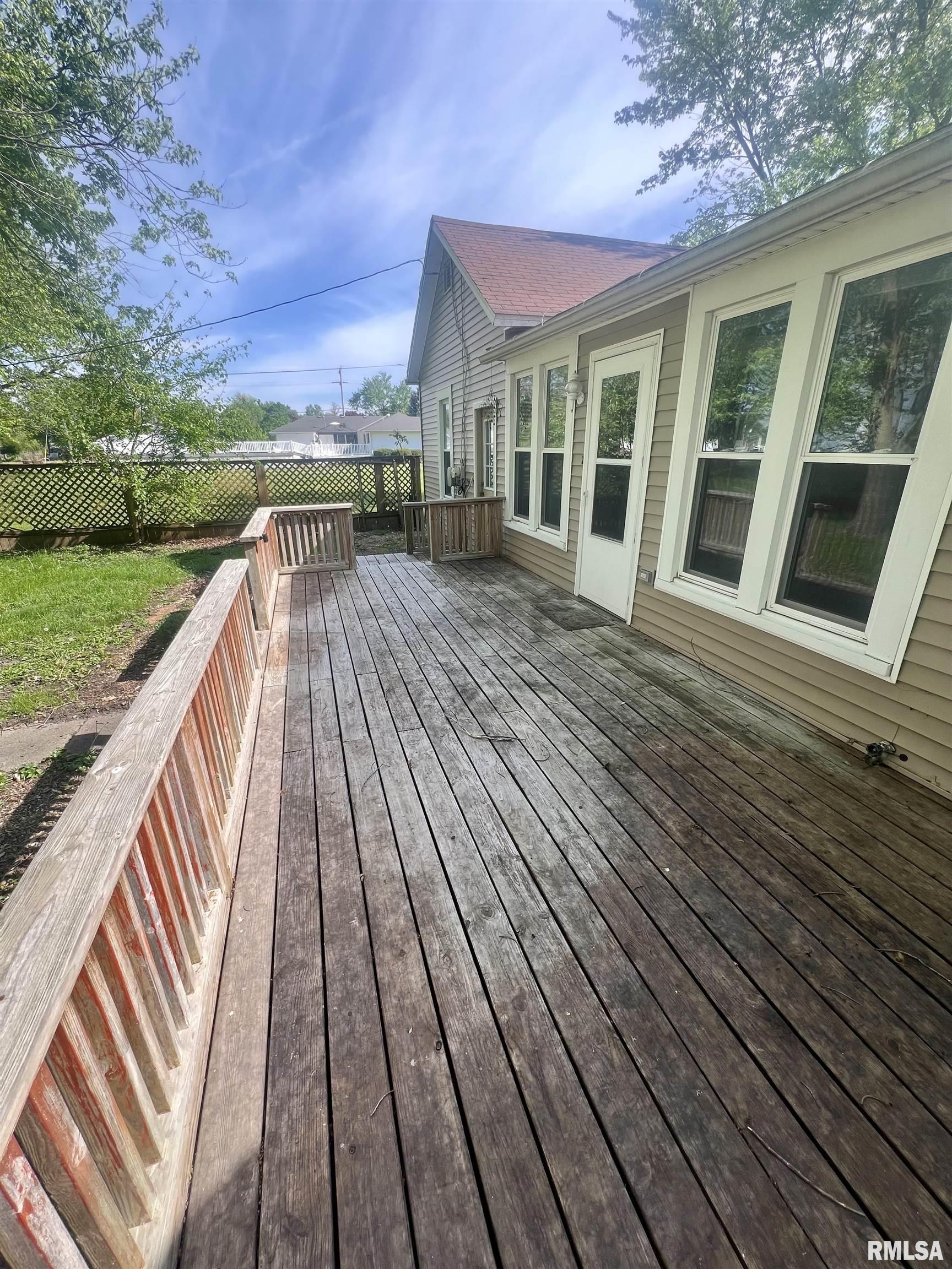 101 North Cedar Street Bowen, IL 62316 - Photo 4 of 18