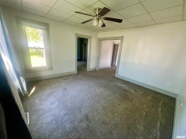 $80,000 | 101 North Cedar Street, Bowen, IL 62316