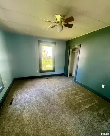 $80,000 | 101 North Cedar Street, Bowen, IL 62316