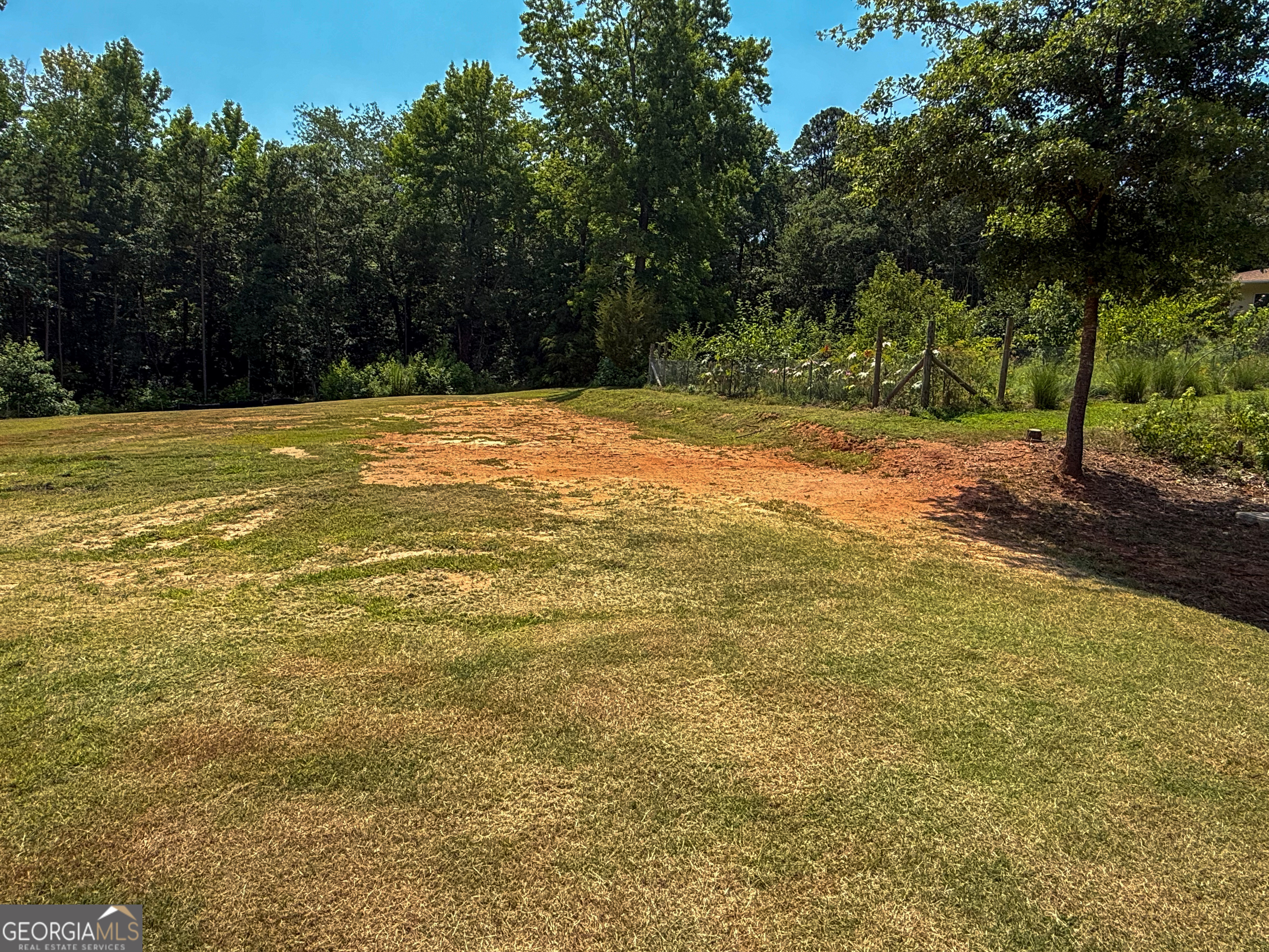 424 Harbor Point, Unit LOT 8 Hartwell, GA 30643 - Photo 9 of 11