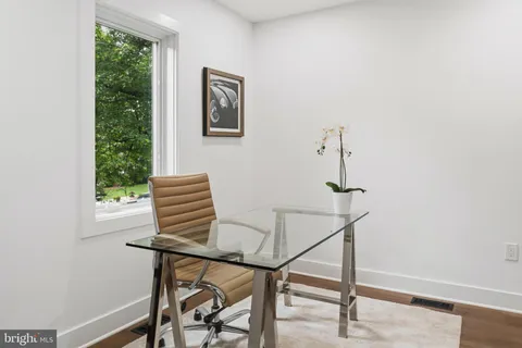 $1,295,000 | 906 Wade Avenue, Rockville, MD 20851