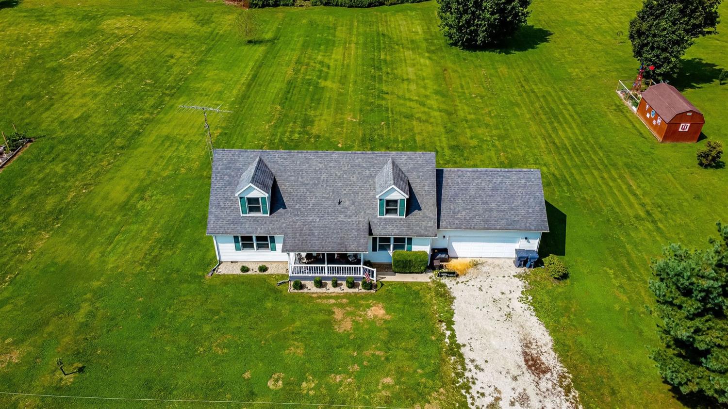6743 Bud Ballard Road Florence, IN 47020 - Photo 3 of 38