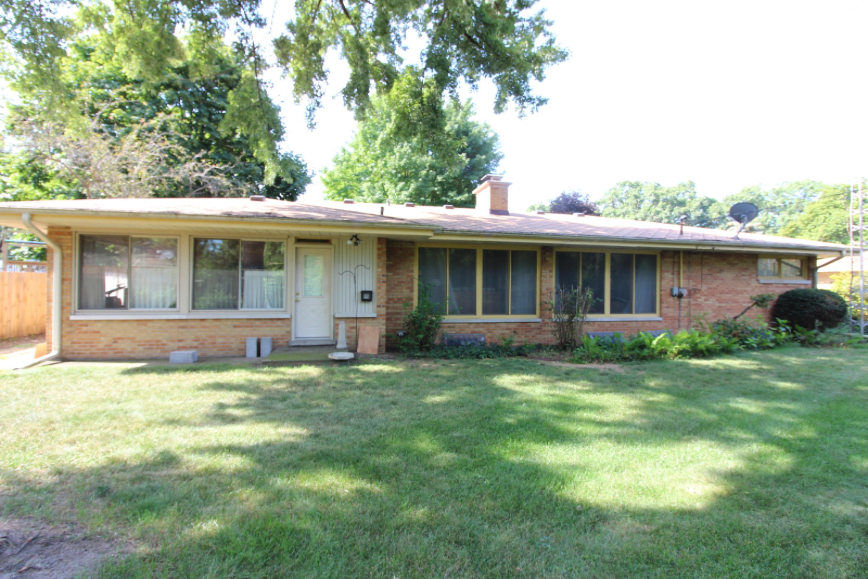 431 Chippewa Road Benton Harbor, MI 49022 - Photo 16 of 16 Back