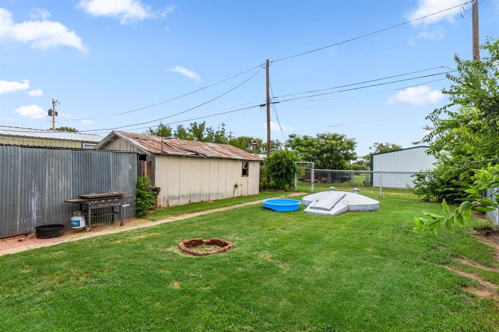 403 South Main Street Holliday, TX 76366 - Photo 28 of 32
