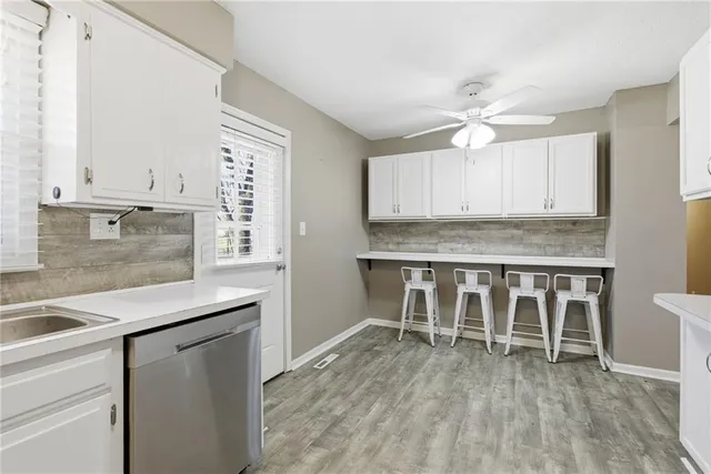 $235,000 | 1304 Queens Court, Oak Grove, MO 64075