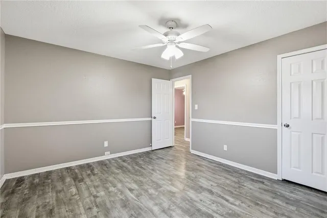 $235,000 | 1304 Queens Court, Oak Grove, MO 64075