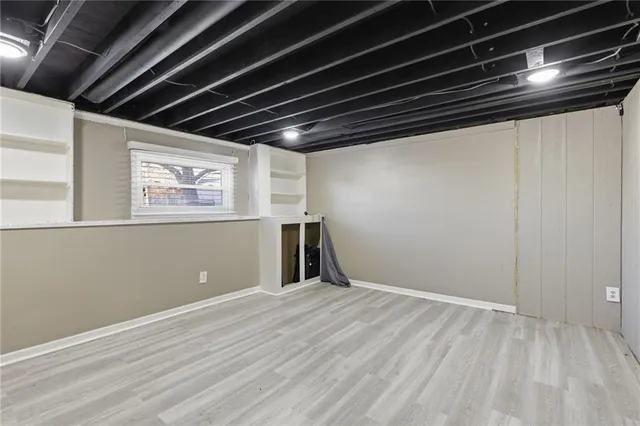 $235,000 | 1304 Queens Court, Oak Grove, MO 64075