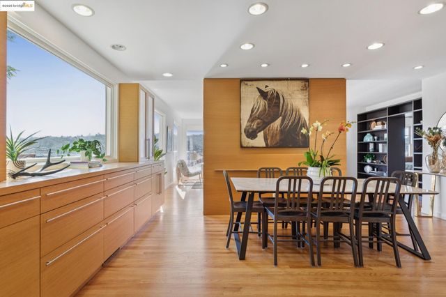 $1,395,000 | 28 Marina Ct Drive, San Rafael, CA 94901