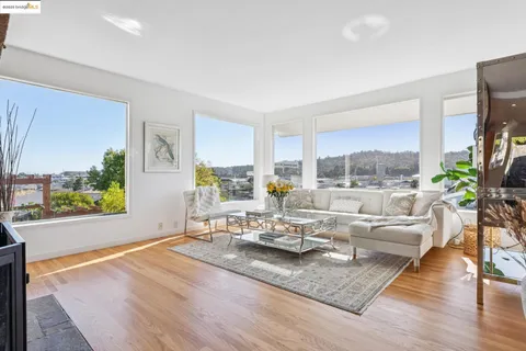 $1,395,000 | 28 Marina Ct Drive, San Rafael, CA 94901