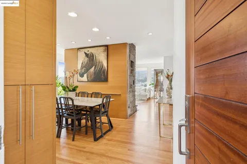 $1,395,000 | 28 Marina Ct Drive, San Rafael, CA 94901