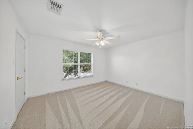 $3,200 | 210 English Oaks Circle, Boerne, TX 78006