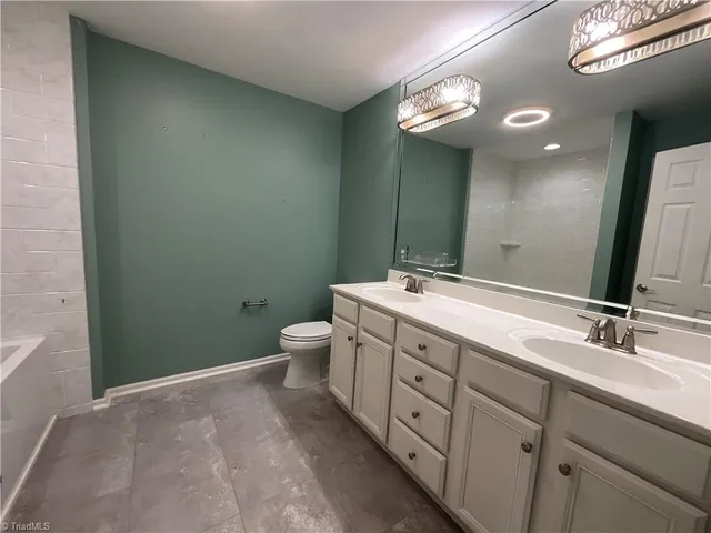 $2,300 | 27 Cherine Way, Greensboro, NC 27410