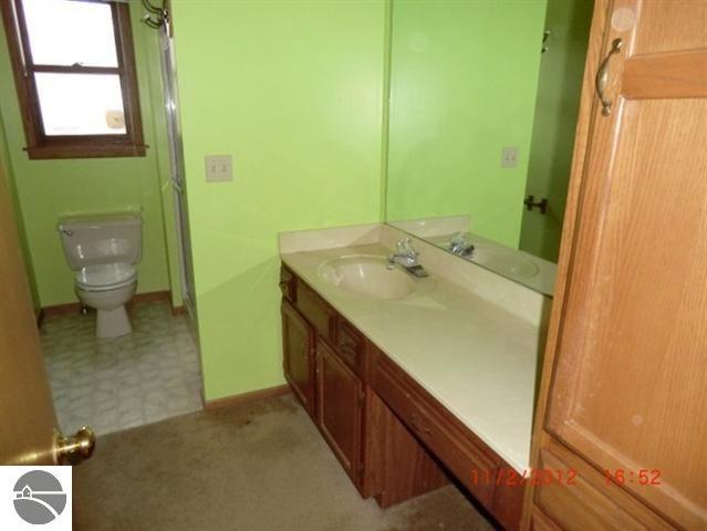 3517 Lone Lookout Road Traverse City, MI 49686 - Photo 17 of 25 1740762-16.JPG