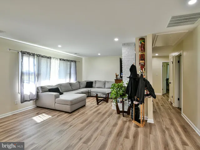 $759,999 | 5222 Mussetter Road, Ijamsville, MD 21754